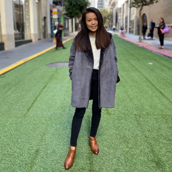 Faux shearling coat - Picture 4 of 6